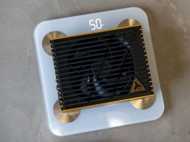 碳化硅加持，真传家宝，微星MEG Ai1600T PCIE5超神电源首发晒单