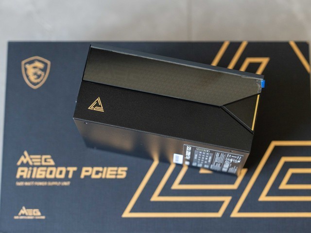 碳化硅加持，真传家宝，微星MEG Ai1600T PCIE5超神电源首发晒单