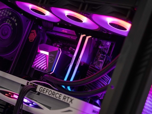 碳化硅加持，真传家宝，微星MEG Ai1600T PCIE5超神电源首发晒单