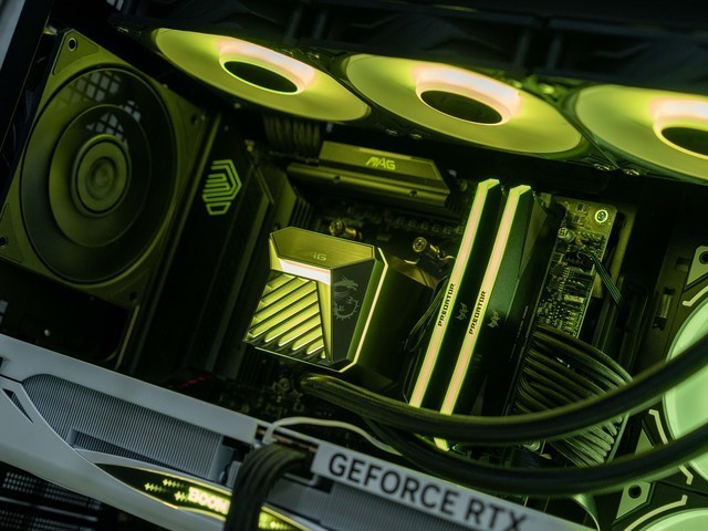 碳化硅加持，真传家宝，微星MEG Ai1600T PCIE5超神电源首发晒单