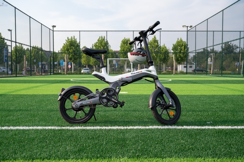 能骑能健身的折叠电动车，短途出行新利器，五轮健身电踏车D1 Pro体验