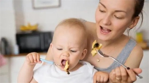 宝宝有这6种表现，或是积食发出的警报，宝妈们别不当回事