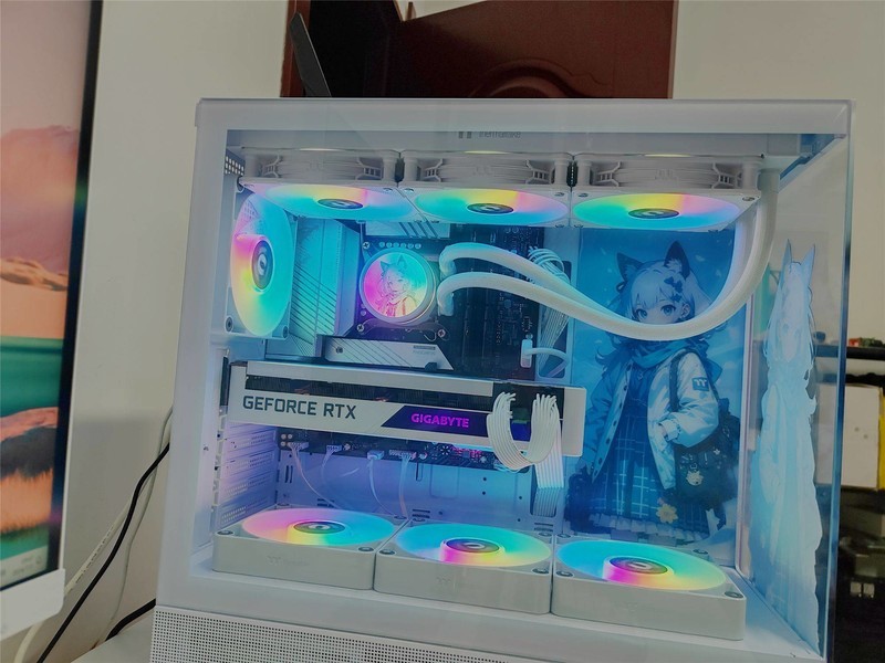 分享一下，搭建一套Thermaltake的海景房主机，到底有多爽
