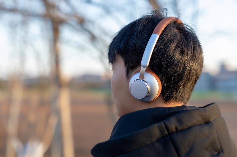 时尚穿搭新选择，唐麦H9复古头戴式蓝牙耳机，让你出街更有型