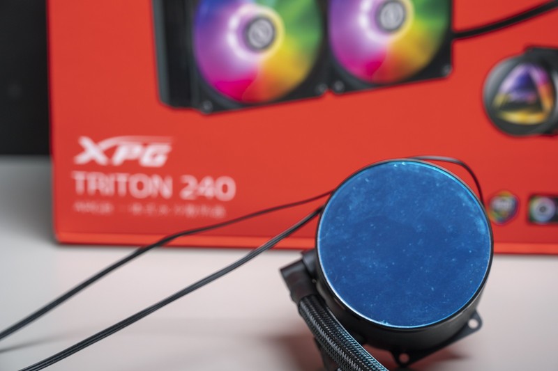 生于1979，萝卜控圆梦，威刚XPG幻境双透机箱 机动战士主题装机