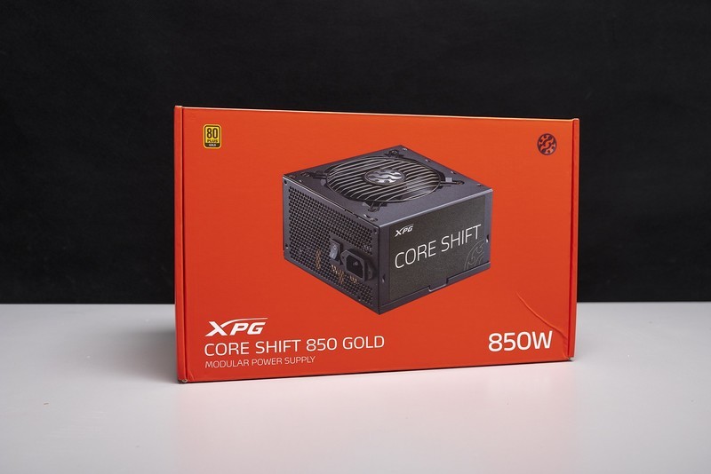 生于1979，萝卜控圆梦，威刚XPG幻境双透机箱 机动战士主题装机