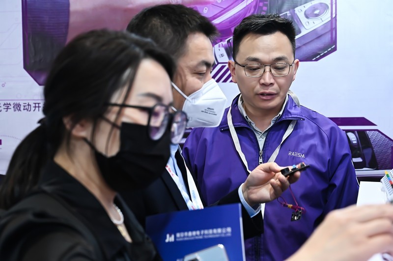 上海国际汽车零配件展，瑞翼鲨光轴入局汽车行业