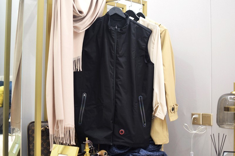 石墨烯发热 空气层锁温 AIHF艾弗石墨烯空气温控马甲