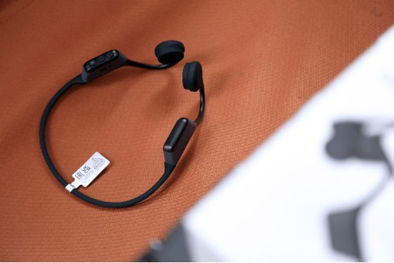 不到200元的骨传导耳机到底如何？先帮你们体验了再说