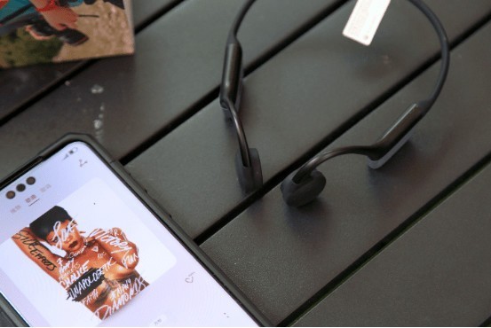 不到200元的骨传导耳机到底如何？先帮你们体验了再说