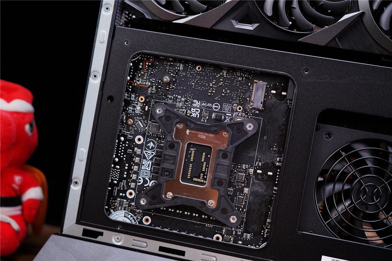 小身材也有大能量，搭载i7和3080Ti的微星海皇戟X是个不错的选择