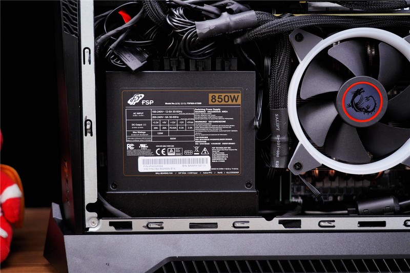 小身材也有大能量，搭载i7和3080Ti的微星海皇戟X是个不错的选择