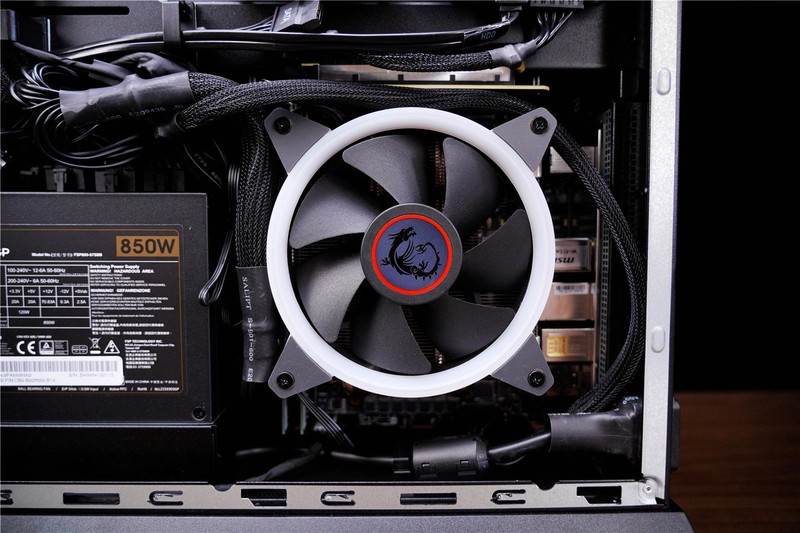 小身材也有大能量，搭载i7和3080Ti的微星海皇戟X是个不错的选择