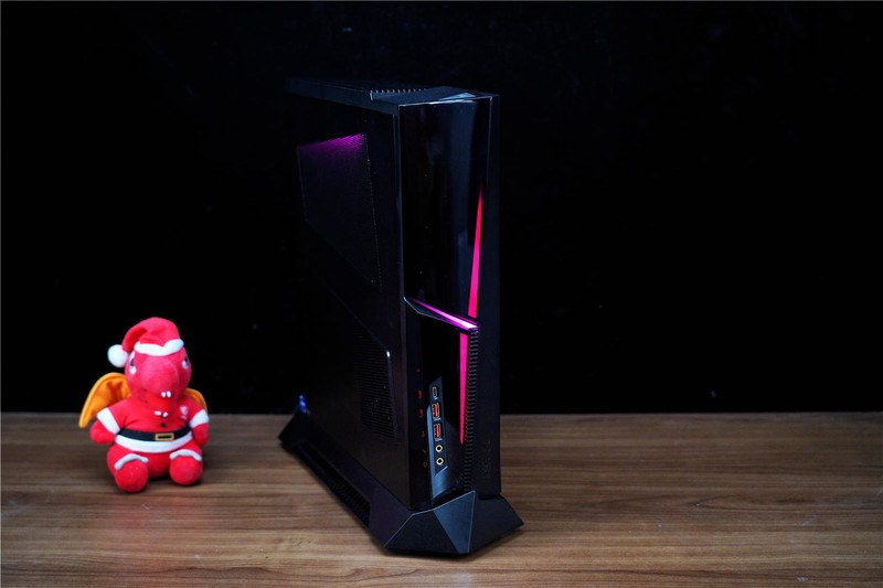 小身材也有大能量，搭载i7和3080Ti的微星海皇戟X是个不错的选择