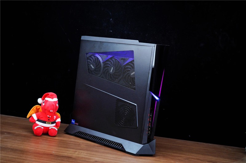 小身材也有大能量，搭载i7和3080Ti的微星海皇戟X是个不错的选择
