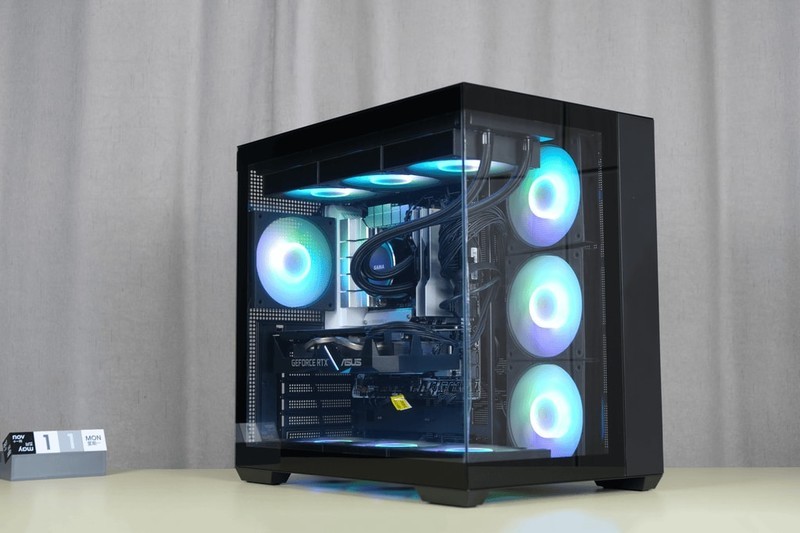 先马首款双仓海景房：先马 映像豪华版 海景房机箱上机体验