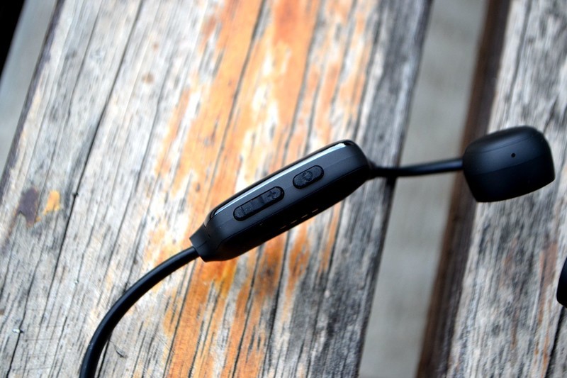 网友：好几万的助听器太贵了！小米听劝，2K的骨传导助听器安排