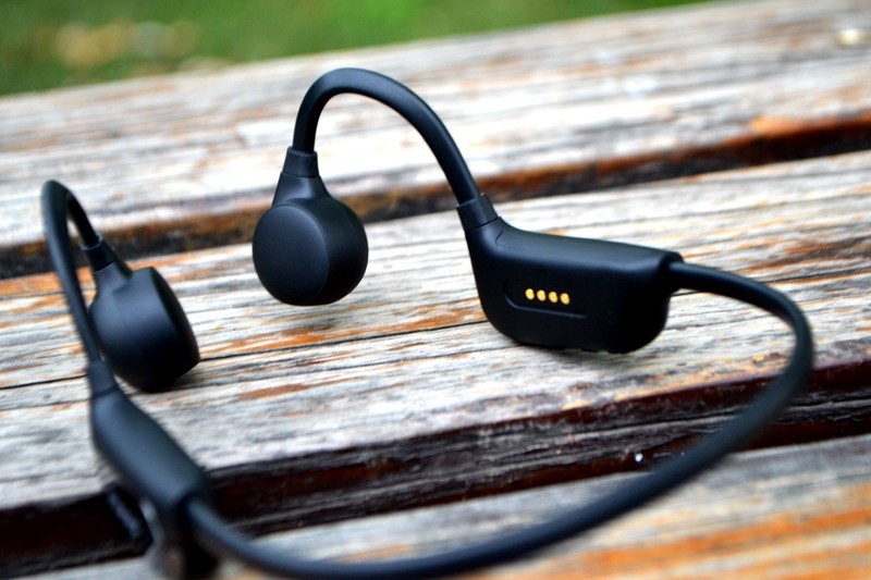 网友：好几万的助听器太贵了！小米听劝，2K的骨传导助听器安排