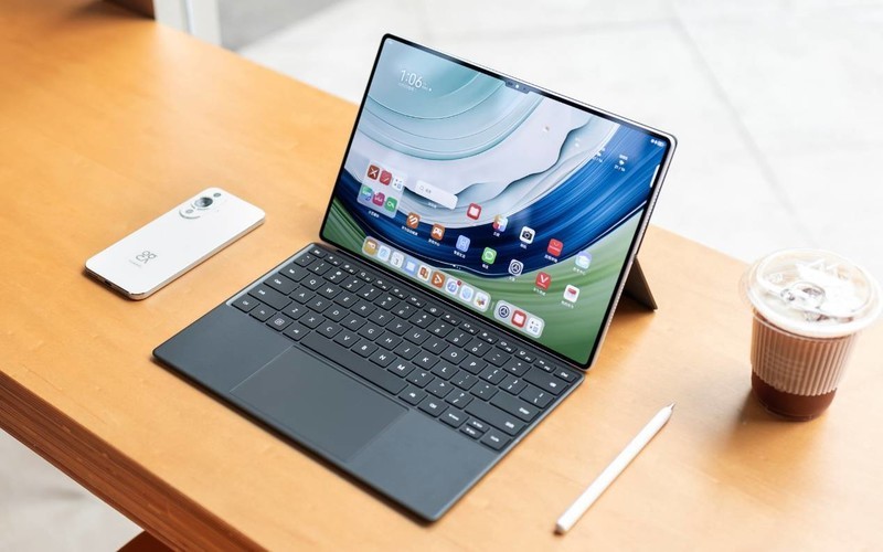 智能生活从新年礼物开始：十款科技产品，送给亲友的最佳选择！