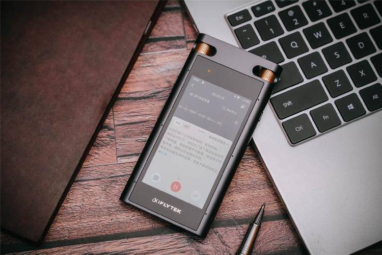 智能生活从新年礼物开始：十款科技产品，送给亲友的最佳选择！