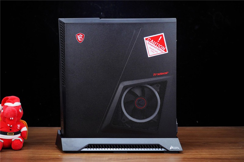 小身材也有大能量，搭载i7和3080Ti的微星海皇戟X是个不错的选择