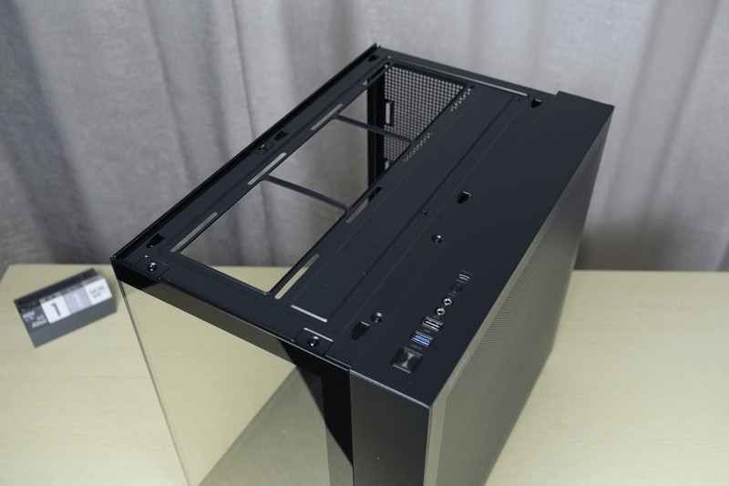 先马首款双仓海景房：先马 映像豪华版 海景房机箱上机体验