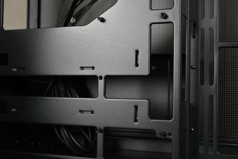 先马首款双仓海景房：先马 映像豪华版 海景房机箱上机体验