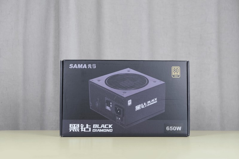 先马首款双仓海景房：先马 映像豪华版 海景房机箱上机体验