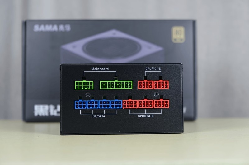 先马首款双仓海景房：先马 映像豪华版 海景房机箱上机体验