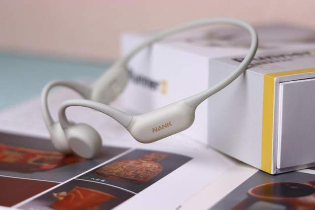 智能生活从新年礼物开始：十款科技产品，送给亲友的最佳选择！