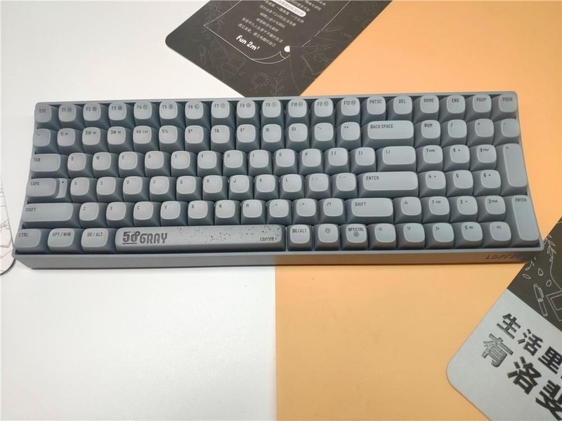 清新“水泥灰”+山东舰主题键帽，打造出只属于你的DIY键盘