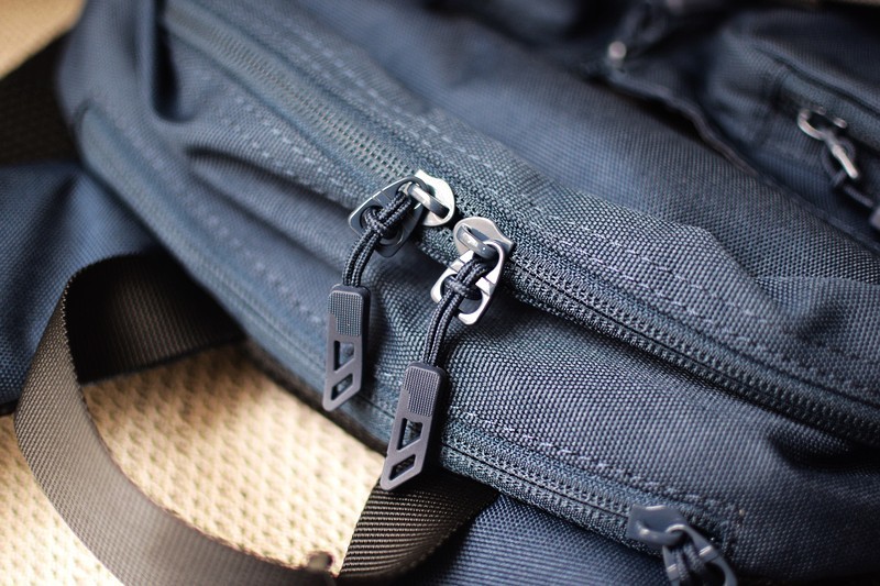 25L巨能装.4级防泼水 拓容防泼多功能双肩包