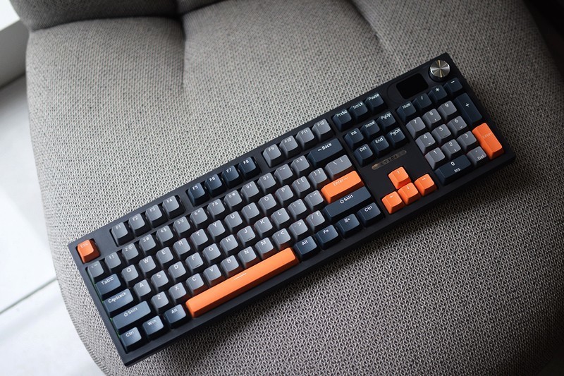 打工人的机械键盘福音，狼途LT104“全芯”上阵