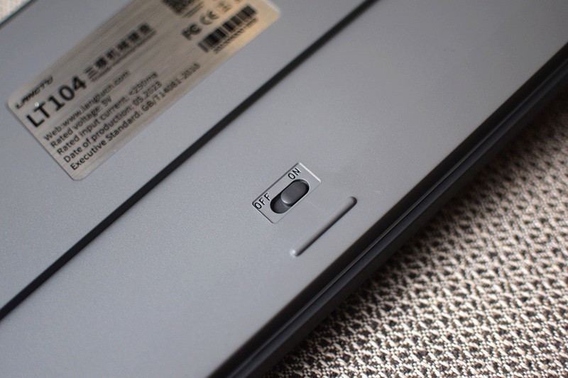 打工人的机械键盘福音，狼途LT104“全芯”上阵