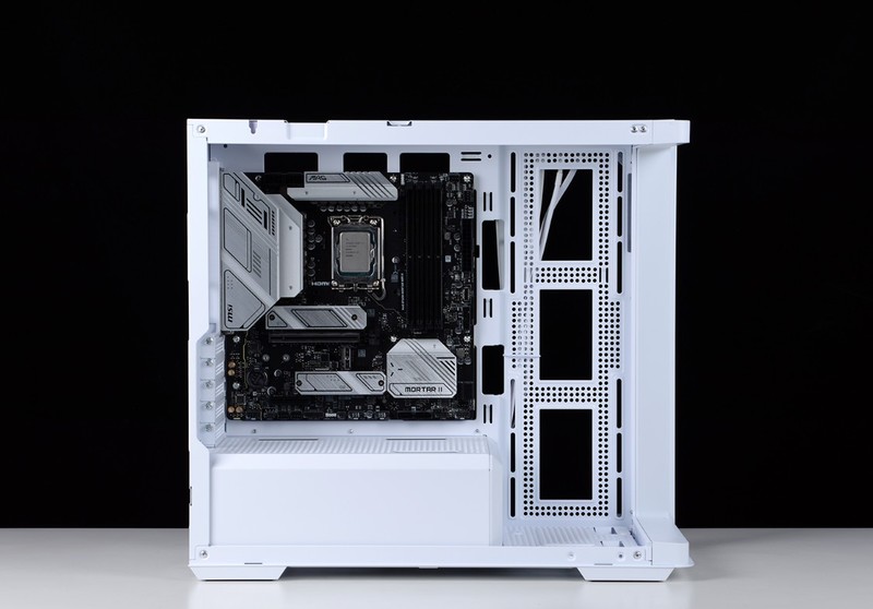 可背插+一体曲面玻璃侧透！乔思伯D300海景房+13700kf+4070Ti装机