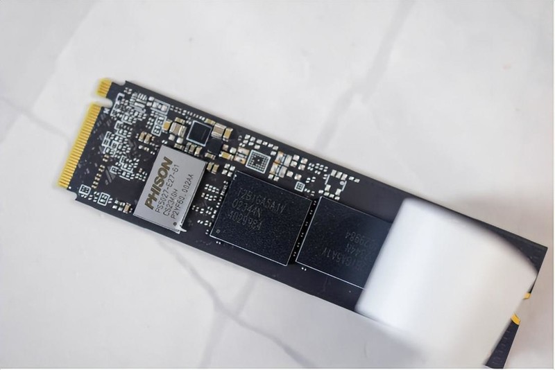 高速读写性能强，用PNY CS2340 2TB版给PS5扩容体验