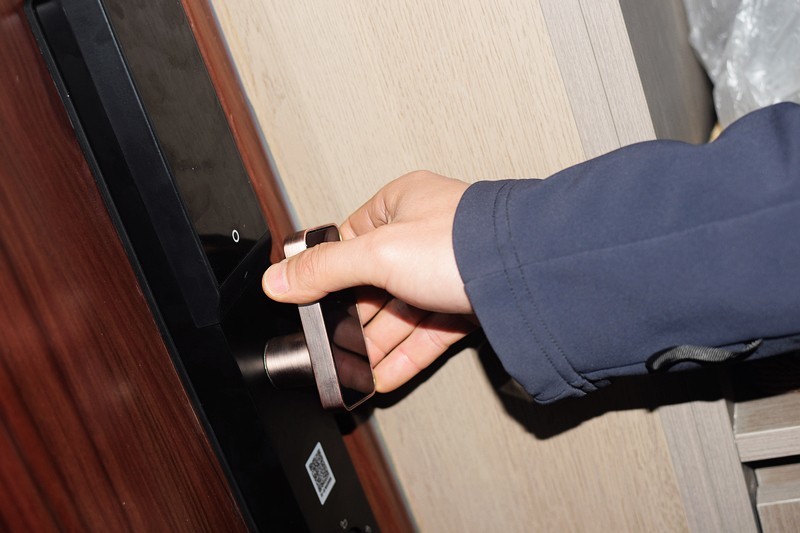 家居安全的智能守护者 VOC猫眼人脸智能锁K9pro