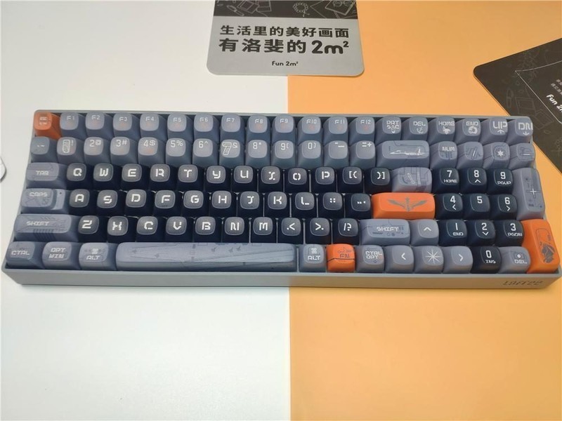 清新“水泥灰”+山东舰主题键帽，打造出只属于你的DIY键盘