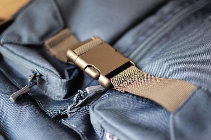 25L巨能装.4级防泼水 拓容防泼多功能双肩包