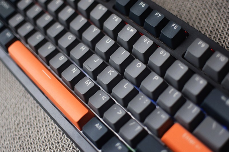 打工人的机械键盘福音，狼途LT104“全芯”上阵