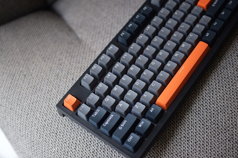 打工人的机械键盘福音，狼途LT104“全芯”上阵