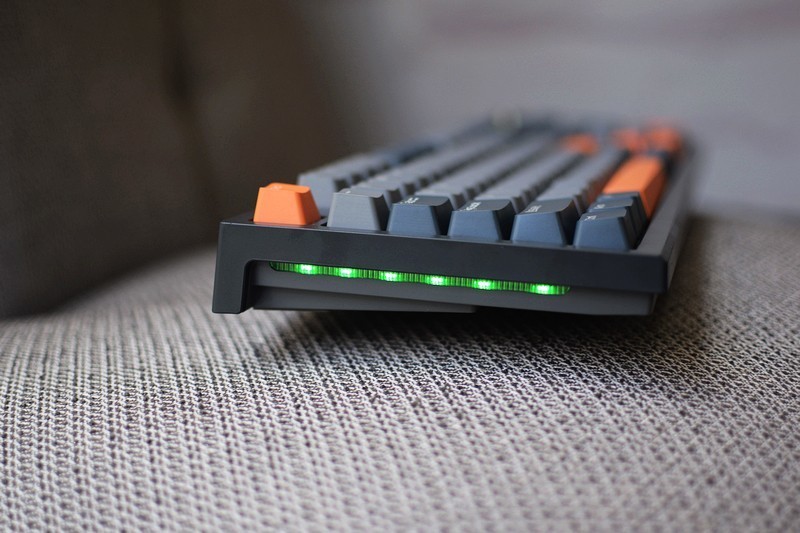 打工人的机械键盘福音，狼途LT104“全芯”上阵