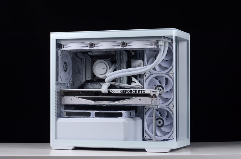 可背插+一体曲面玻璃侧透！乔思伯D300海景房+13700kf+4070Ti装机