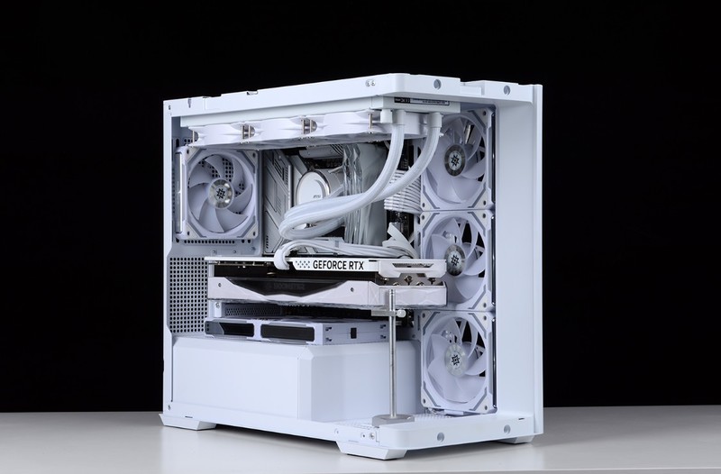 可背插+一体曲面玻璃侧透！乔思伯D300海景房+13700kf+4070Ti装机