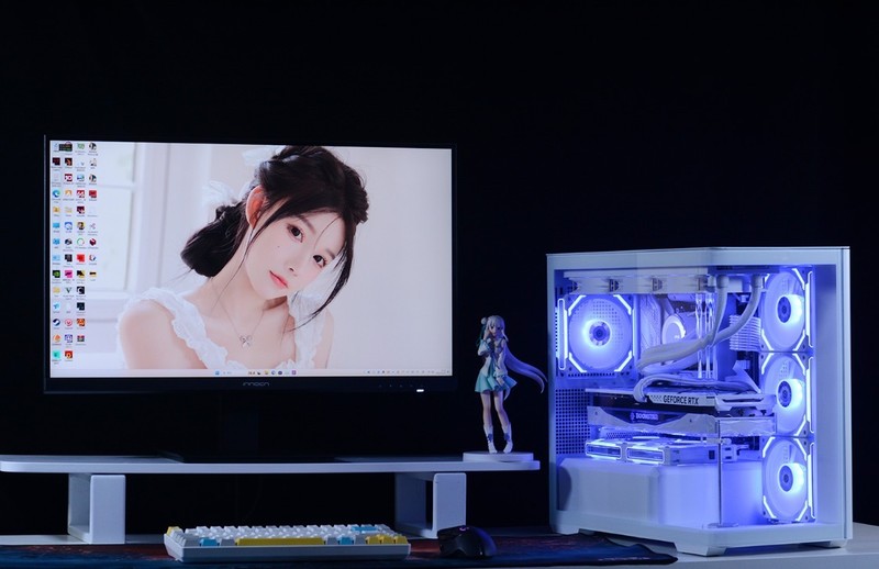 可背插+一体曲面玻璃侧透！乔思伯D300海景房+13700kf+4070Ti装机