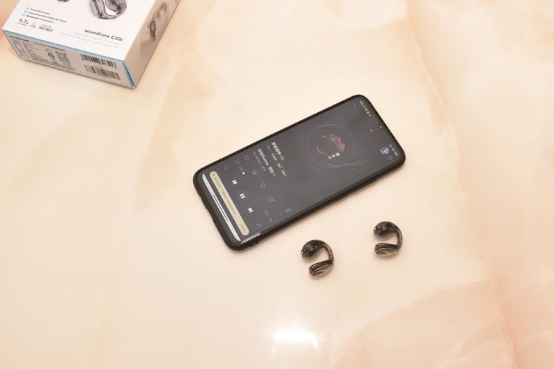 透明音乐体验：探索声阔太空舱C30i气传导耳机