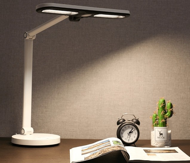 小学生用台灯做作业伤眼吗？推荐专业的学生台灯