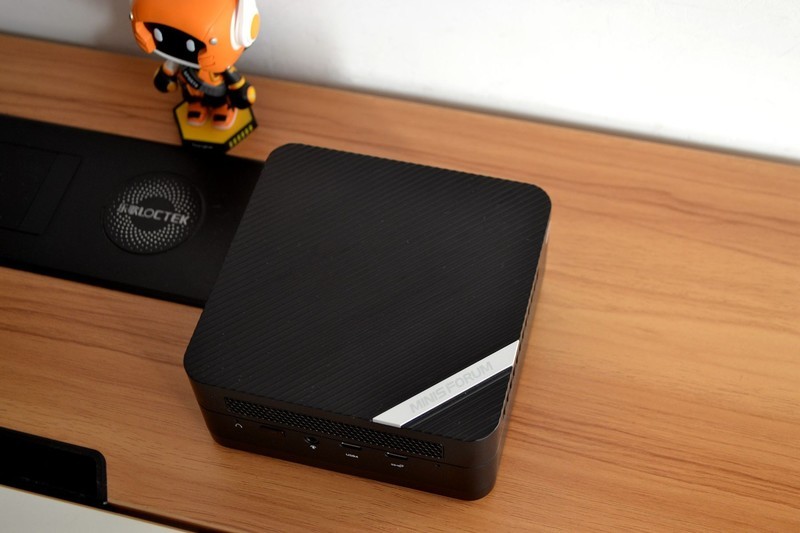 少了屏幕的迷你主机！真的比笔记本香吗？不到2K入手铭凡UM690S