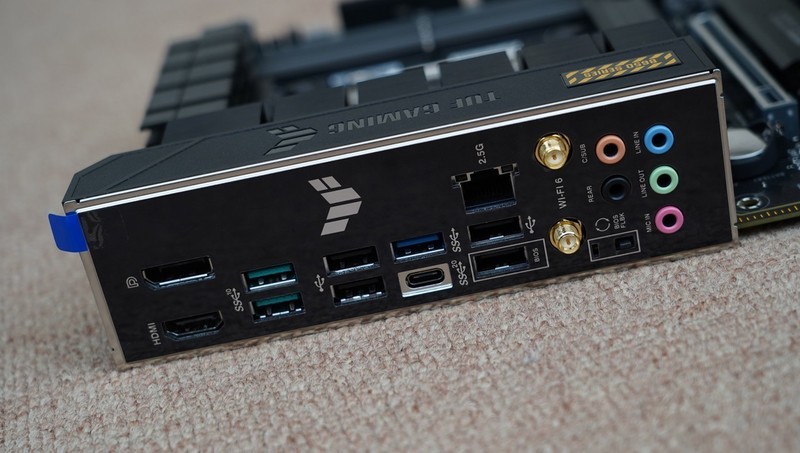 AMD持续YES？AMD 锐龙7 8700G首发评测&装机分享