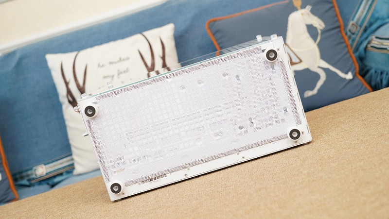 AMD持续YES？AMD 锐龙7 8700G首发评测&装机分享